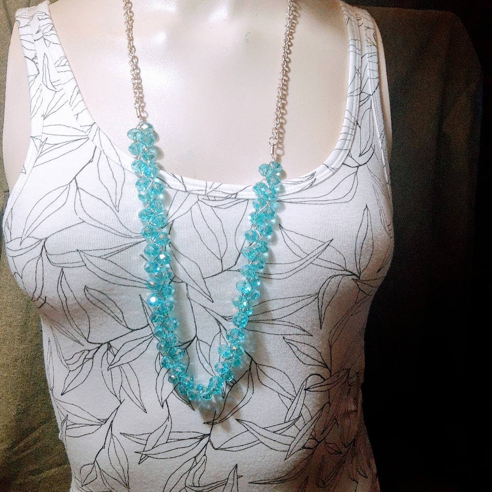 CLUSTER WOVEN CRYSTAL LONG NECKLACE